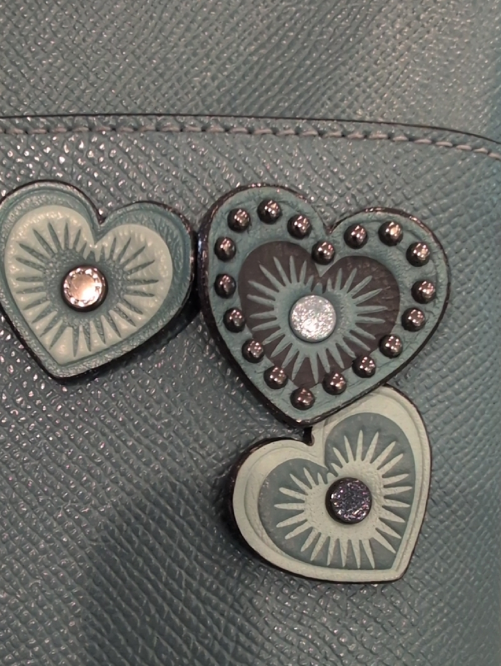 Coach RARE Blue Crossgrain Leather Crossbody Heart Appliqués w/Gunmetal Hardware - Picture 3 of 13